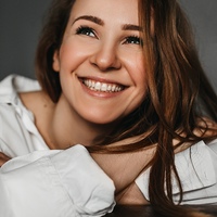 Анна Костюкович